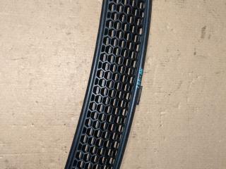 Наружная вентиляционная решетка Mini Cooper 1 поколение 2001, 1.6 л., W10 B16 A, бензин, АКПП, красный, хетчбэк 5 дв., 7122505