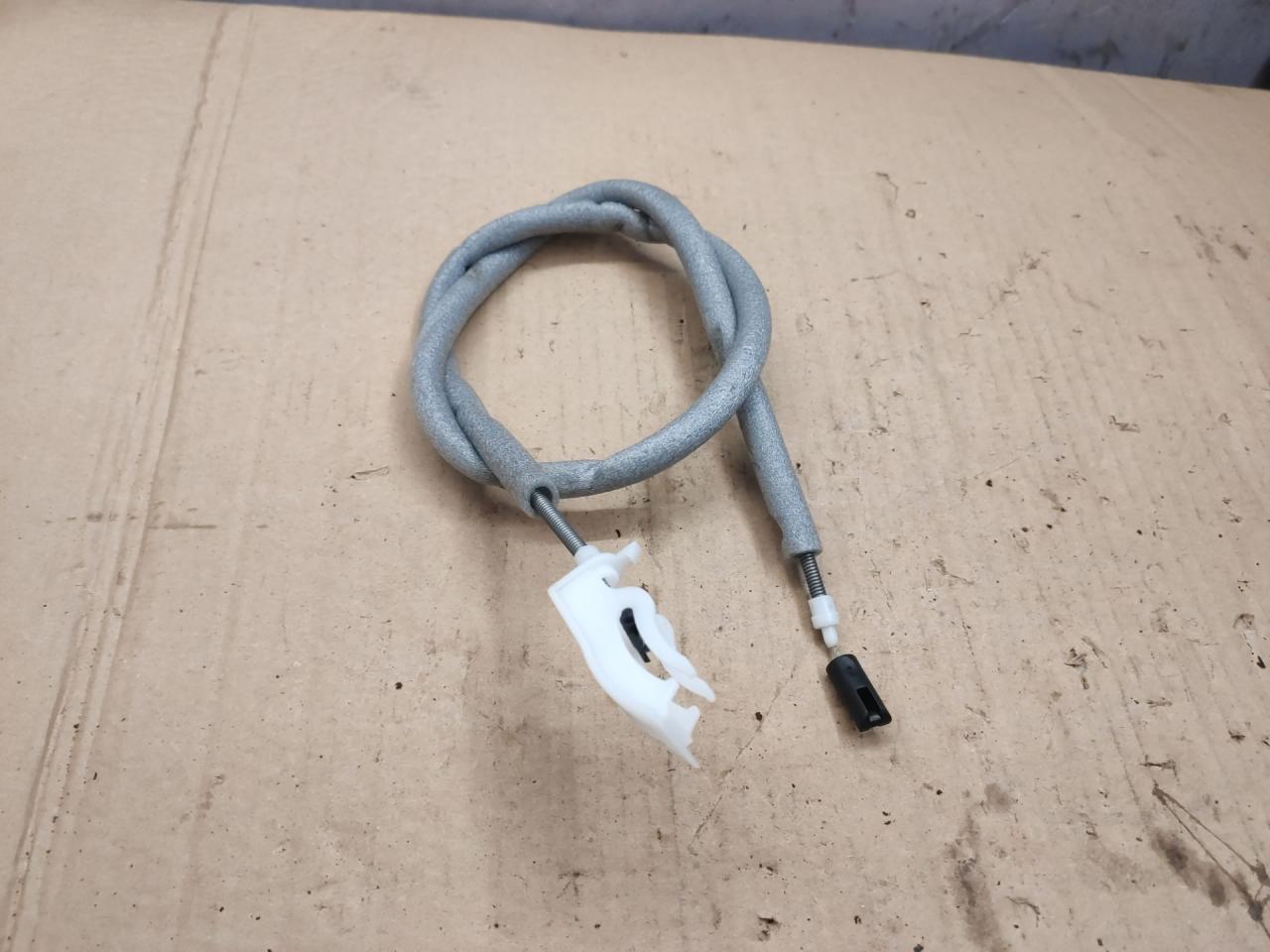 трос двери BMW 7 серия F01/F02 F01 2011, 4.4 л., N63 B44 A, бензин, АКПП, черный, 7138403 - фото №1