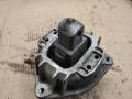 подушка крепления двигателя BMW 7 серия F01/F02 F01 2011, 4.4 л., N63 B44 A, бензин, АКПП, черный, 6775905 - фото №3