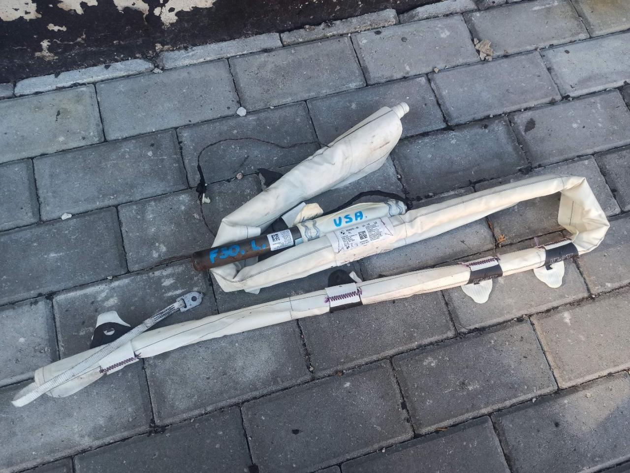 подушка безопасности боковая (шторка) BMW 3 серия F30/F31/F34 F30 2012, 3.5 л., N55 B30 A, бензин, АКПП, седан, задний привод, 7239373 - фото №1