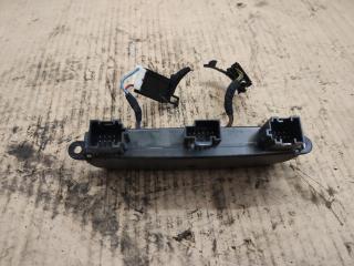 блок управления подогревом руля BMW 7 серия E65/E66/E67 [рестайлинг] E66 2008, 4.8 л., N62 B48 B, бензин, АКПП, серебристый, 6958040