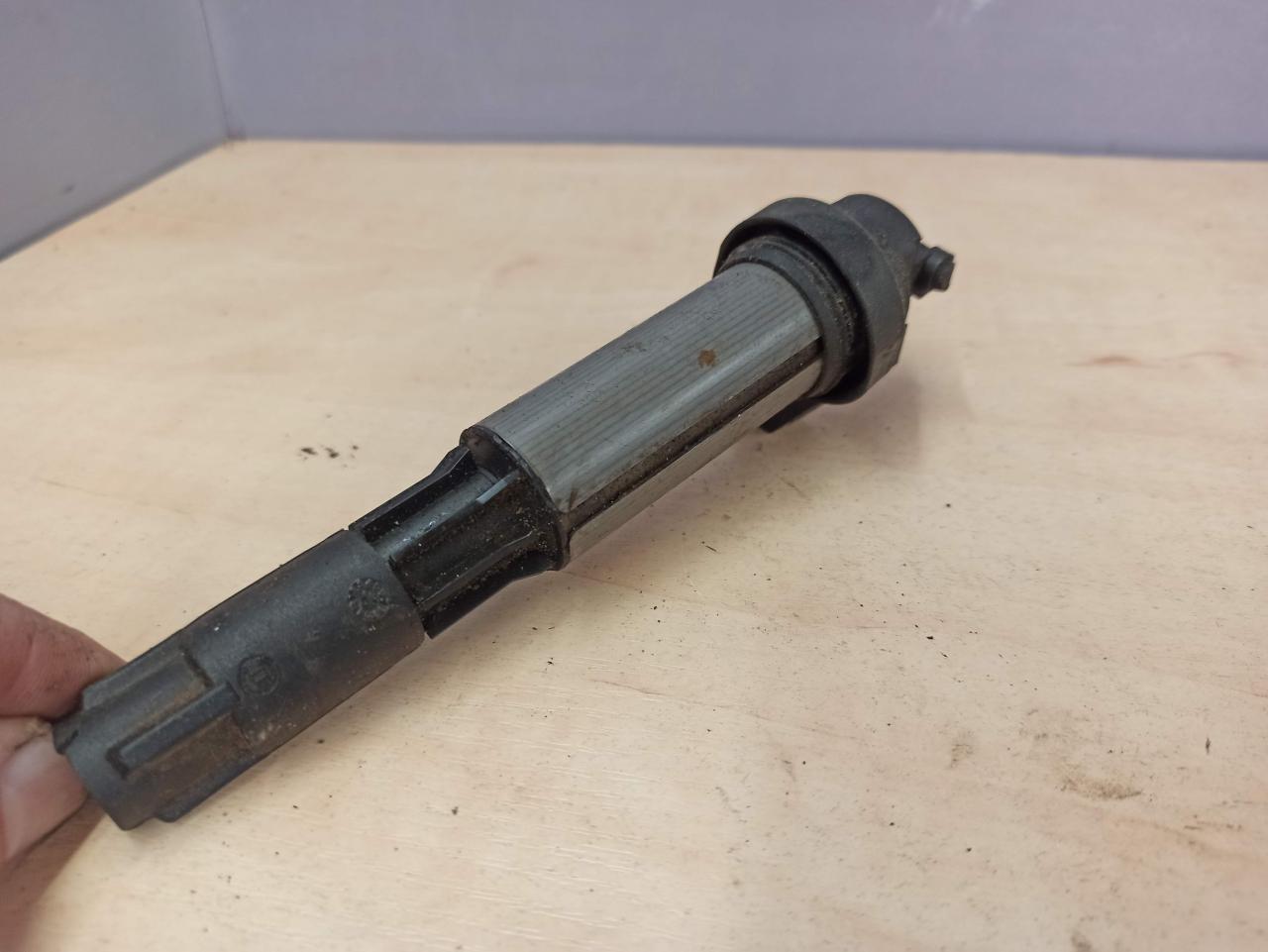 катушка зажигания BMW 3 серия E90/E91/E92/E93 2004, 2.0 л., бензин, 7594938 - фото №1