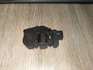 моторчик заслонки печки Mercedes-Benz M-Класс W164 [рестайлинг] 2010, 3.0 л., OM 642.820, дизель, АКПП, серебристый, внедорожник 5 дв., правый руль, EFB336, 929888G