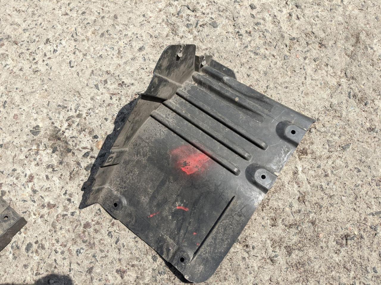 защита арок передняя правая (подкрылок) BMW 5 серия E60/E61 2007, 3.0 л., M57 D30 (306D5), дизель, АКПП, седан, правый руль, 7050538 - фото №1