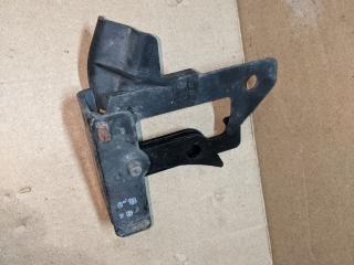захватный крюк капота Mercedes-Benz C-Класс W204/S204 W204 2009, 3.0 л., M 272.948, бензин, A2048800064