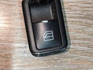 кнопка стеклоподъемника двери передней правой Mercedes-Benz C-Класс W204/S204 W204 2009, 3.0 л., M 272.948, бензин, A2048707358