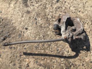 суппорт задний правый Mercedes-Benz C-Класс W204/S204 W204 2009, 3.0 л., M 272.948, бензин