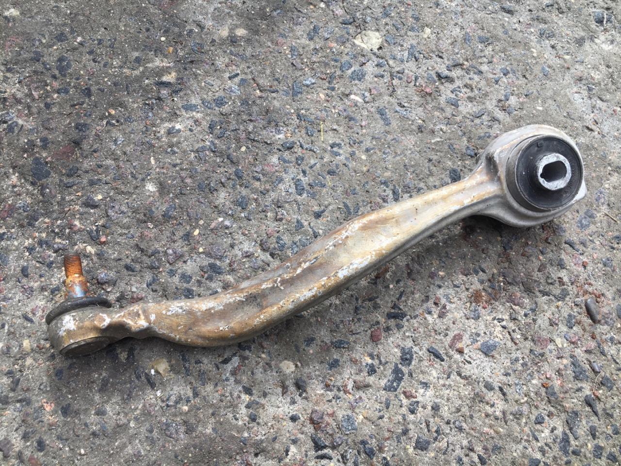 рычаг передний правый Mercedes-Benz C-Класс W204/S204 W204 2009, 3.0 л., M 272.948, бензин - фото №1