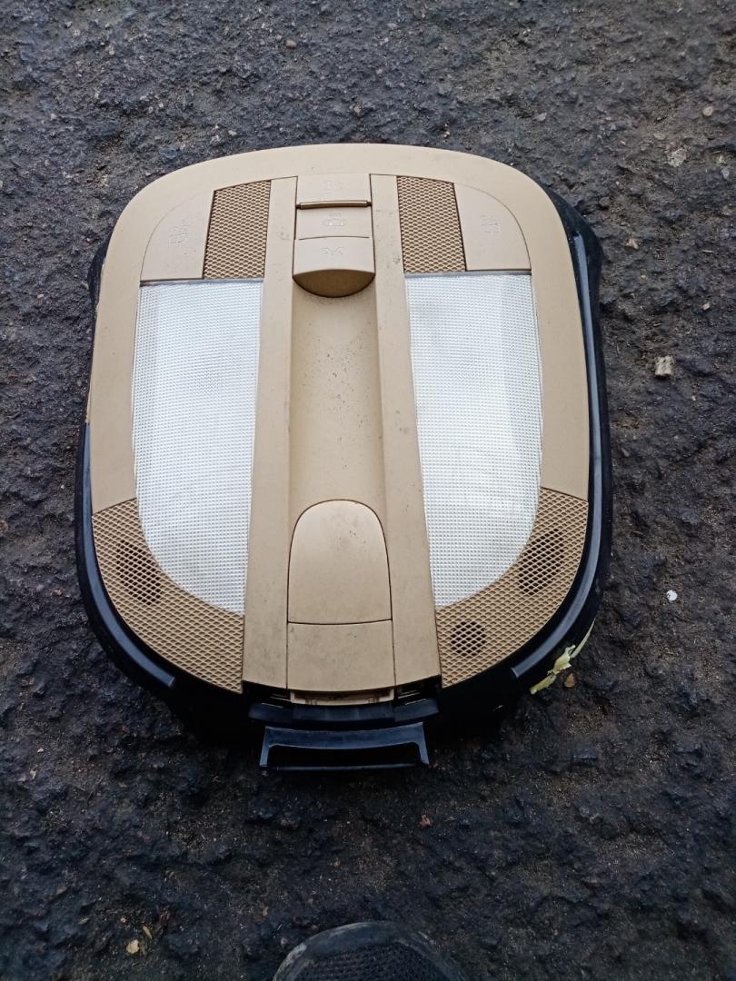 фонарь салона (плафон) Mercedes-Benz M-Класс W164 2007, 3.0 л., OM 642.940, дизель, 1648200785 - фото №1