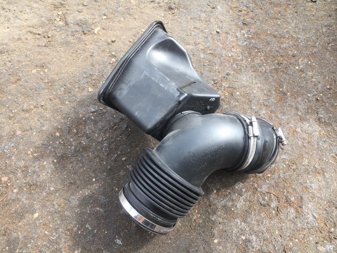 гофра инжектора BMW 7 серия F01/F02 2011, 3.0 л., бензин, 7590595, 13717590595 - фото №1