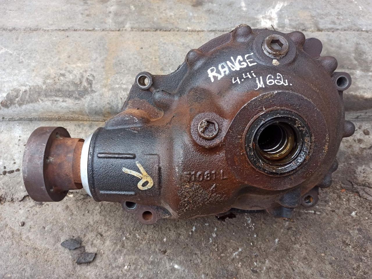 редуктор переднего моста Land Rover Range Rover 3 поколение (2002 - 2005), 4.4 л. - фото №1