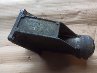 кронштейн полуоси BMW X5 E70 (2006 - 2010), 7552540