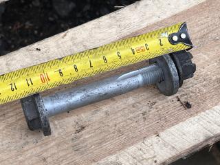 болт развальный BMW 7 серия F01/F02 2009, 4.4 л., N63 B44 A, бензин