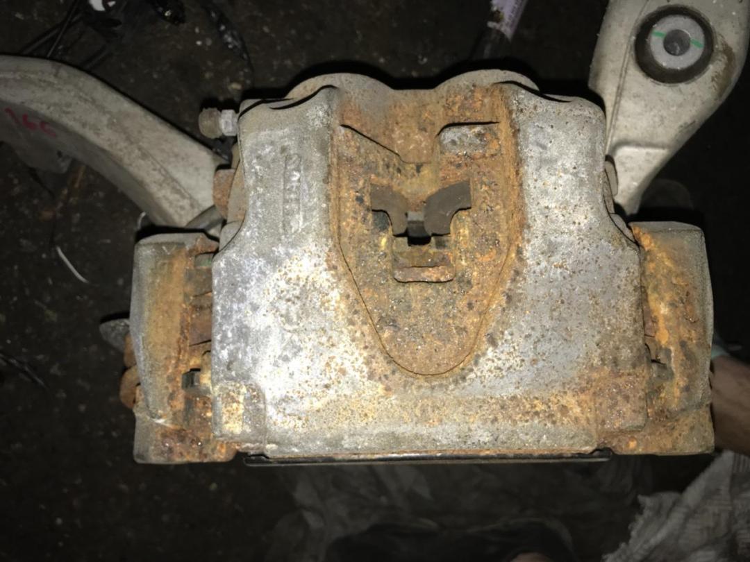 суппорт передний левый Mercedes-Benz GL-Класс X166 2016, 3.0 л., OM 642.826, дизель, АКПП, внедорожник 5 дв. - фото №1