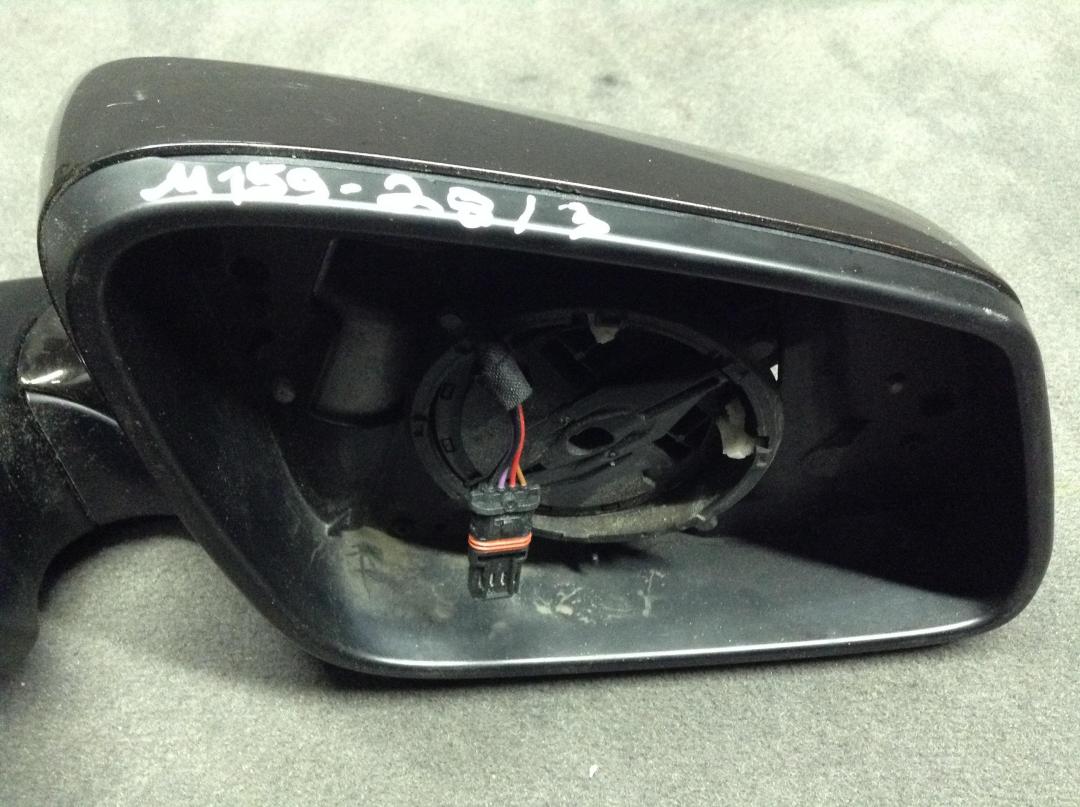 рамка зеркала правого BMW 7 серия F01/F02 2010, 4.4 л., N63 B44 A, бензин, АКПП, черный, седан - фото №1