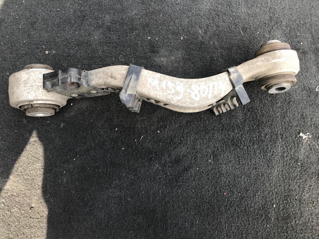 рычаг задний правый BMW 7 серия F01/F02 2010, 4.4 л., N63 B44 A, бензин, АКПП, черный, седан, 33326782132, 6082T6 - фото №1