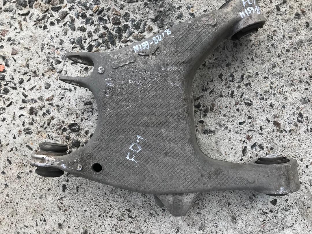 рычаг задний нижний BMW 7 серия F01/F02 2010, 4.4 л., N63 B44 A, бензин, АКПП, черный, седан, 33326784350, 33326794878 - фото №1