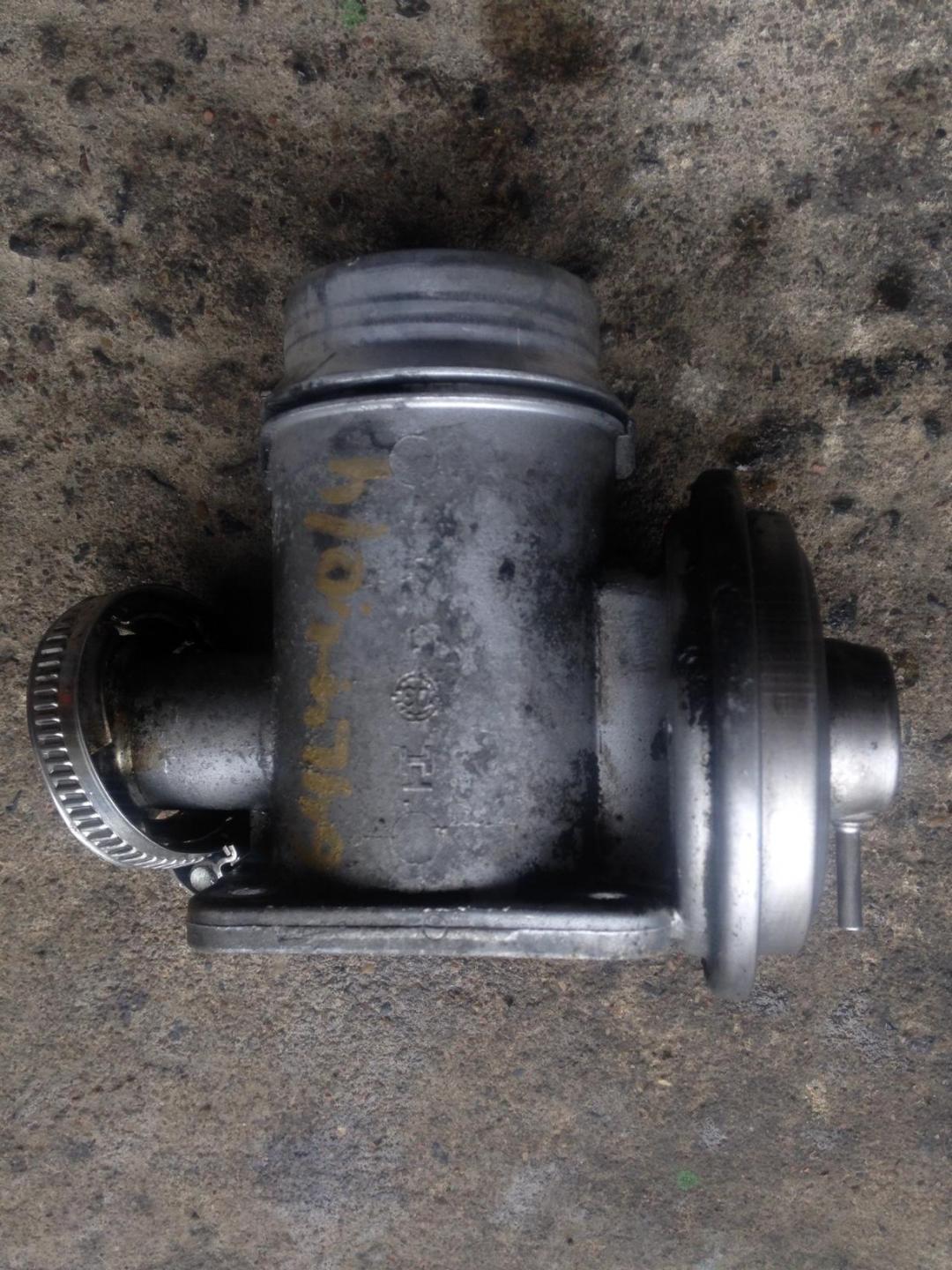 клапан EGR BMW 5 серия E60/E61 2005, 3.0 л., M57 D30 (306D2), дизель, АКПП, синий, седан, 7789999 - фото №1