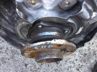 ступица задняя левая BMW 5 серия F07/F10/F11 [рестайлинг] 2013, 3.0 л., N57 D30 C, дизель, АКПП, универсал, 33006867806