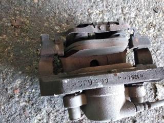 суппорт передний правый BMW X5 E70 [рестайлинг] 2012, 3.0 л., N57 D30 A, дизель, АКПП, внедорожник 5 дв., 34116776784