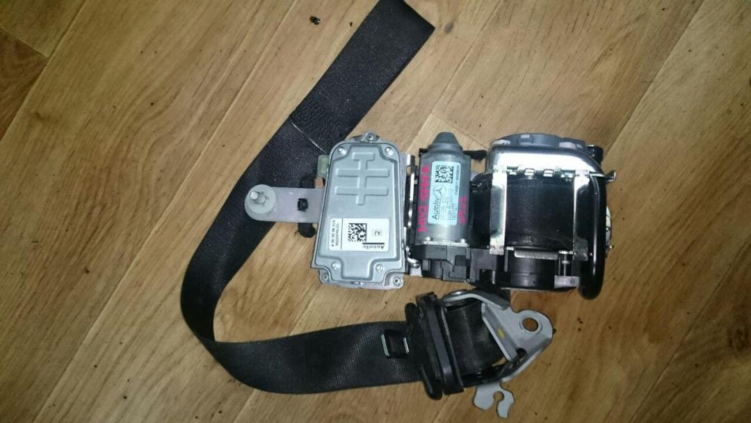 ремень безопасности Mercedes-Benz E-Класс W212/S212/C207/A207 2011, 1.8 л., M 271.860, бензин, АКПП, черный, кабриолет, 2078604285 - фото №1