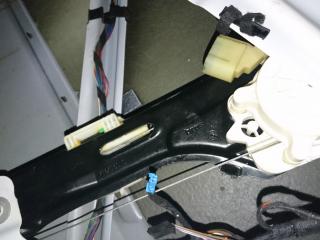 стеклоподъемник задний правый BMW X5 E70 2008, 4.8 л., N62 B48 B, бензин, АКПП, белый, внедорожник 5 дв., 51357166382, 67627267692