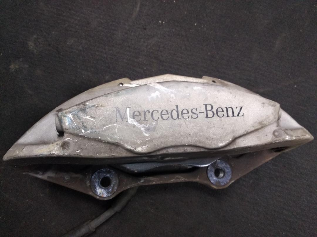 суппорт передний левый Mercedes-Benz E-Класс W213/S213/C238/A238 2016, 2.0 л., OM 654.920, дизель, АКПП, белый, седан, правый руль - фото №1