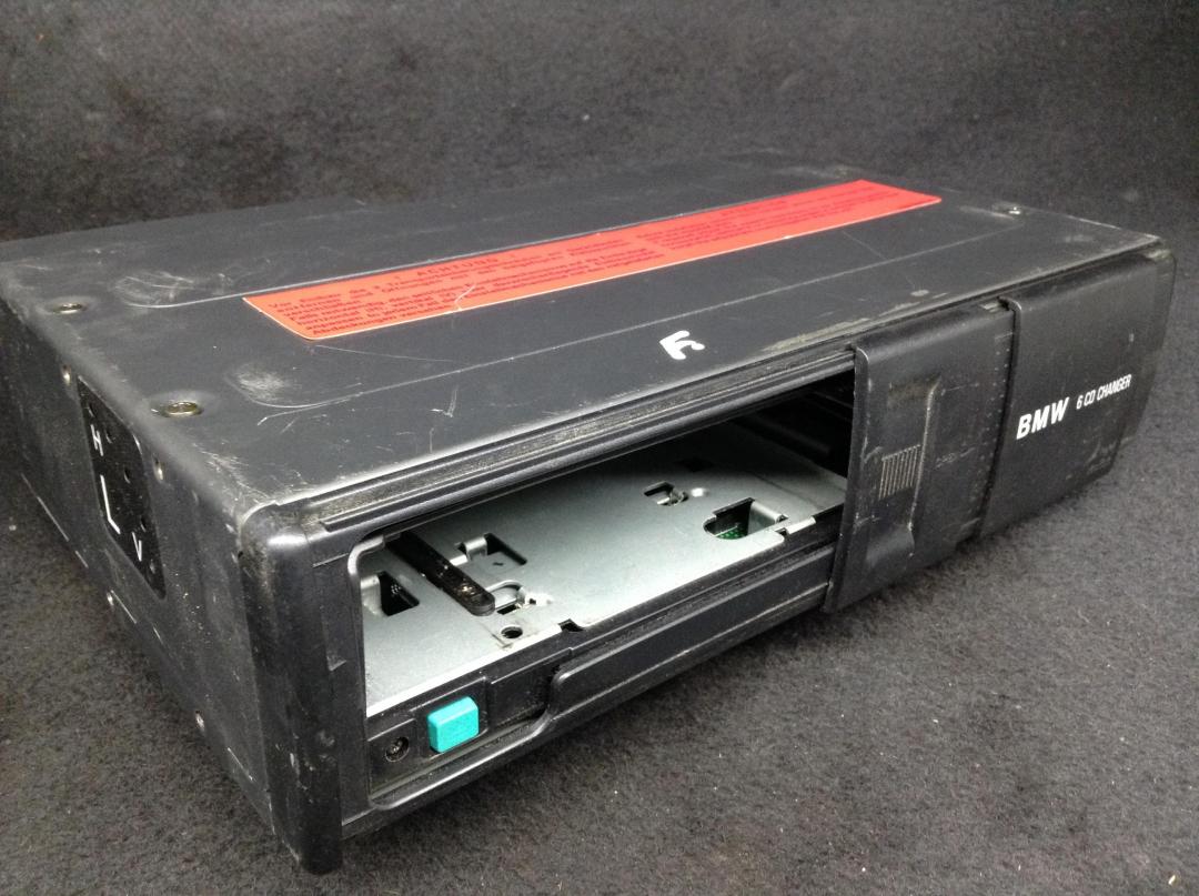 CD-чейнджер BMW 5 серия E39 1997, 2.0 л., M52 B20 (206S3), бензин, АКПП, седан, 8361584, 6908948 - фото №1