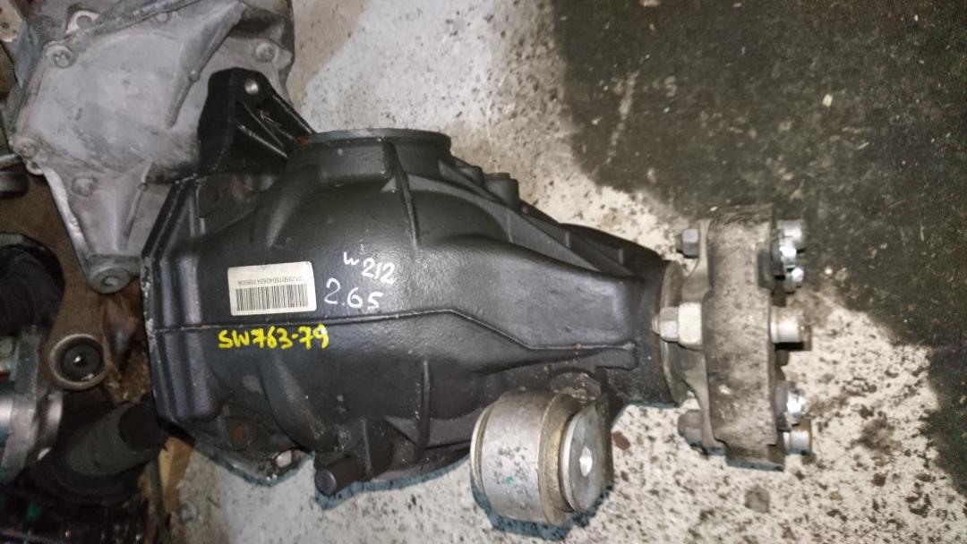 редуктор заднего моста Mercedes-Benz E-Класс W212/S212/C207/A207 2011, 2.1 л., OM 651.924, дизель, АКПП, седан, A2123501504 - фото №1