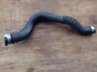 патрубок интеркулера BMW 1 серия E81/E87 [рестайлинг] 2008, 2.0 л., N47 D20 A, дизель, АКПП, хетчбэк 5 дв., 7797481