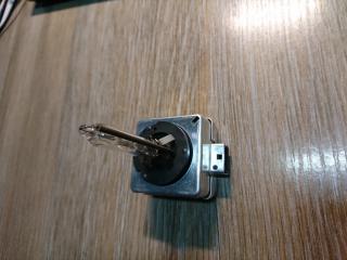 лампочка ксенон BMW X5 E70 2008, 3.0 л., M57 D30 (306D3), дизель, АКПП, внедорожник 5 дв., 9285141294