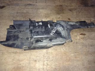 воздуховод тормозной правый BMW 5 серия E39 2000, 3.5 л., M62 B35 (358S1), бензин, АКПП, седан, 8159422