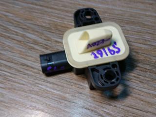 датчик удара Mercedes-Benz GL-Класс X166 2014, 3.0 л., OM 642.826, дизель, АКПП, белый, внедорожник 5 дв., A1668210351