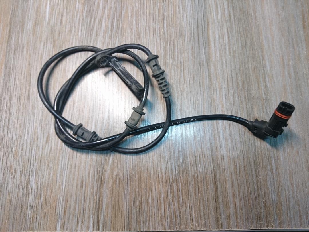 датчик ABS Mercedes-Benz GL-Класс X166 2014, 3.0 л., OM 642.826, дизель, АКПП, белый, внедорожник 5 дв., A1669052601 - фото №1