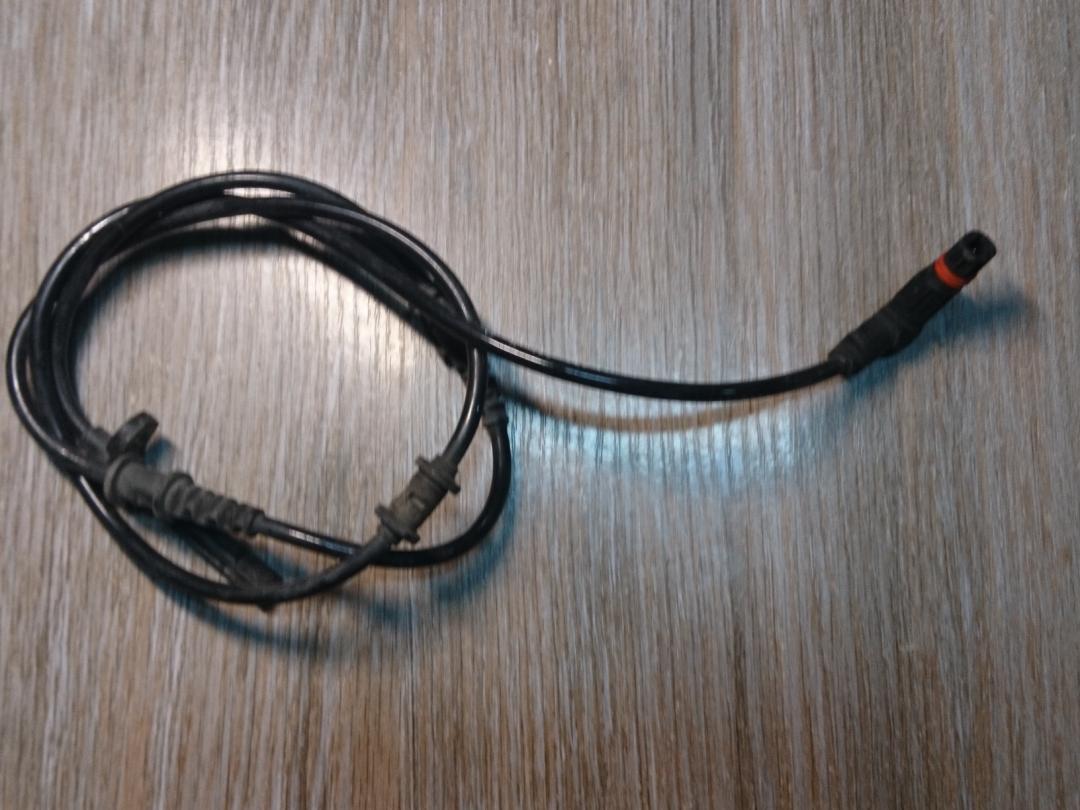 датчик ABS Mercedes-Benz GL-Класс X166 2014, 3.0 л., OM 642.826, дизель, АКПП, белый, внедорожник 5 дв., A1669052601 - фото №1