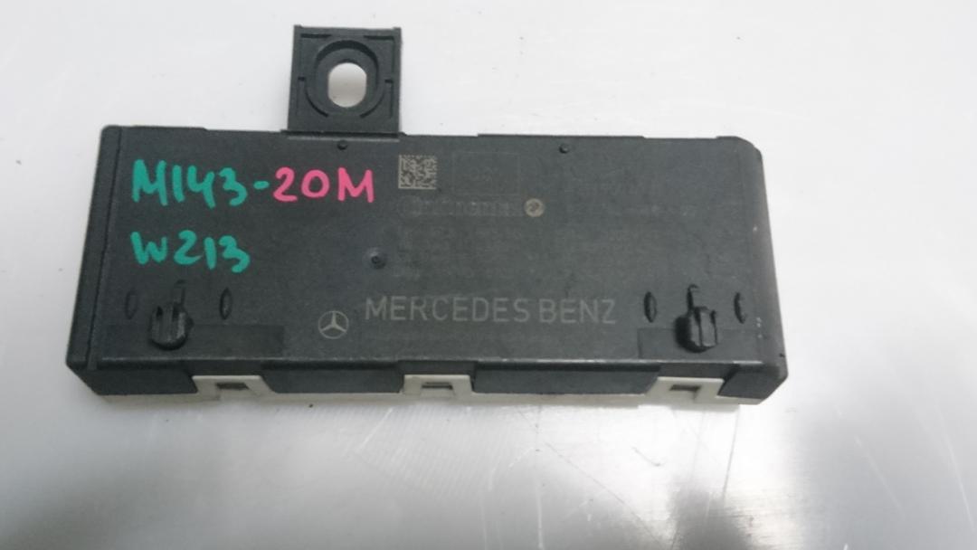 блок управления крышкой багажника Mercedes-Benz E-Класс W213/S213/C238/A238 2016, 2.0 л., OM 654.920, дизель, АКПП, белый, седан, правый руль, A2139004711, A2-C742-6350-6-0 - фото №1