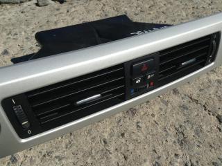 дефлектор обдува салона BMW 3 серия E90/E91 [рестайлинг] 2011, 2.0 л., N43 B20 A, бензин, АКПП, черный, универсал, 9130458