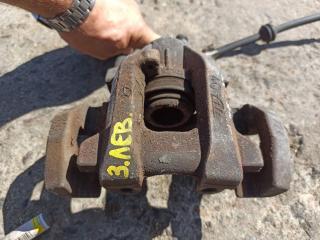 суппорт задний левый Mercedes-Benz M-Класс W164 [рестайлинг] 2010, 3.5 л., M 272.967, бензин, АКПП, внедорожник 5 дв.