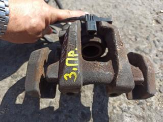 суппорт задний правый Mercedes-Benz M-Класс W164 [рестайлинг] 2010, 3.5 л., M 272.967, бензин, АКПП, внедорожник 5 дв.