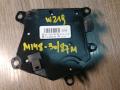 панель управления Mercedes-Benz CLS-Класс C219 2005, 3.0 л., OM 642.920, дизель, АКПП, черный, купе, A2118218079 - фото №3