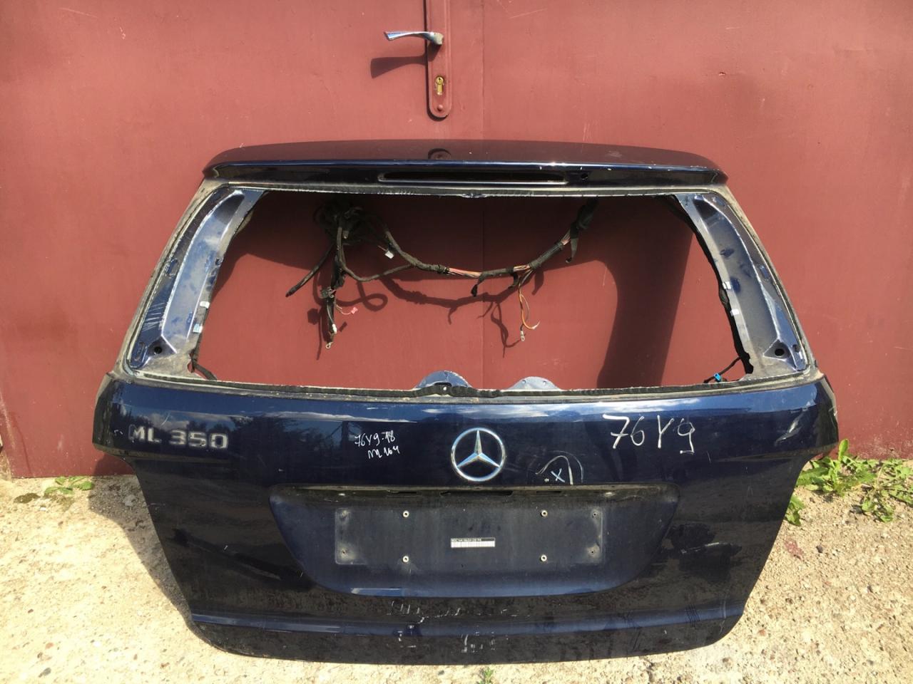 крышка багажника (дверь 3-5) Mercedes-Benz M-Класс W164 2006, 3.5 л., M 272.967, бензин, АКПП, внедорожник 5 дв., правый руль, A1647400305 - фото №1