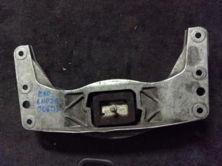 кронштейн КПП BMW 5 серия E60/E61 2004, 3.0 л., M57 D30 (306D2), дизель, АКПП, седан, 6761106