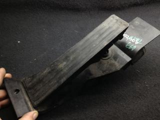педаль BMW 5 серия E60/E61 2006, 3.0 л., M57 D30 (306D3), дизель, АКПП, седан, 6772645