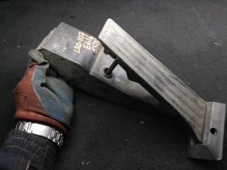 педаль BMW 5 серия E60/E61 2006, 4.8 л., N62 B48 A, бензин, АКПП, универсал, 6772645