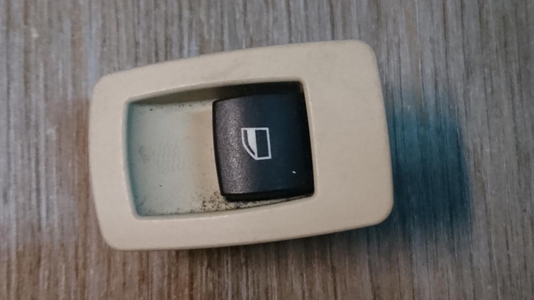 кнопка стеклоподъемника двери BMW 5 серия E60/E61 2007, 3.0 л., M57 D30 (306D5), дизель, АКПП, седан, 6922244 - фото №1