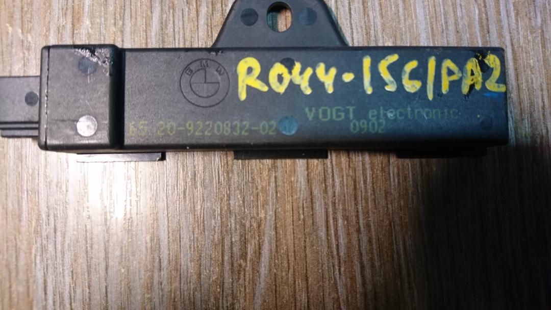 Антенна системы комфортного доступа BMW 7 серия F01/F02 2010, 4.4 л., N63 B44 A, бензин, АКПП, седан, 65209220832 - фото №1