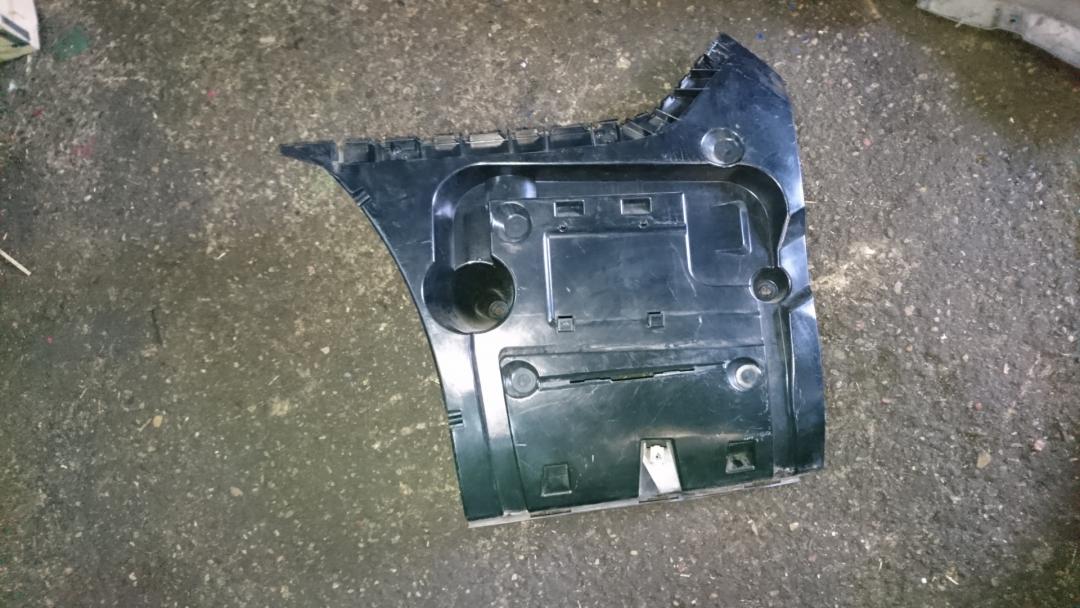 Крепление бампера переднего BMW 7 серия F01/F02 2010, 4.4 л., N63 B44 A, бензин, АКПП, седан, 51127183885 - фото №1