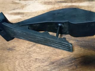 педаль BMW 7 серия E65/E66/E67 [рестайлинг] 2007, 3.0 л., M57 D30 (306D3), дизель, АКПП, черный, седан, 6772645