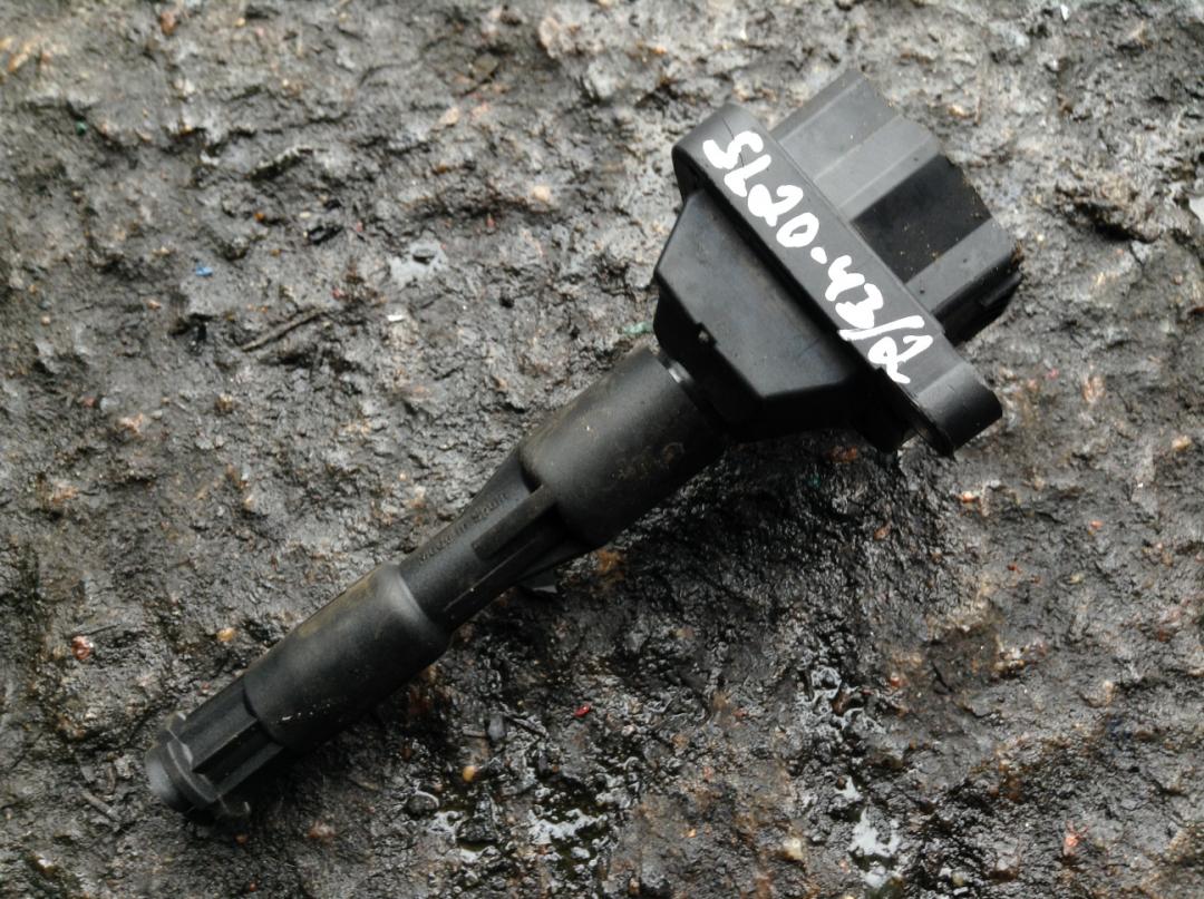 катушка зажигания BMW 5 серия E39 2000, 3.0 л., M54 B30 (306S3), бензин, АКПП, седан, 1703227 - фото №1