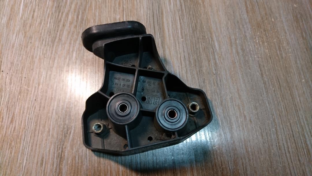 Крепление бампера переднего Mercedes-Benz M-Класс W164 2006, 3.5 л., M 272.967, бензин, АКПП, внедорожник 5 дв., правый руль, A1648800230 - фото №1